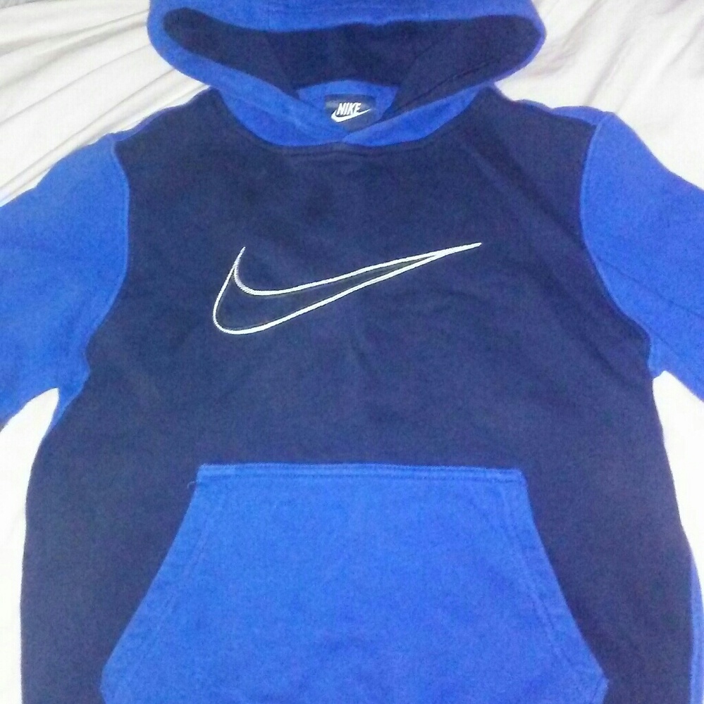 Boys Small Nike Sweatshirt
